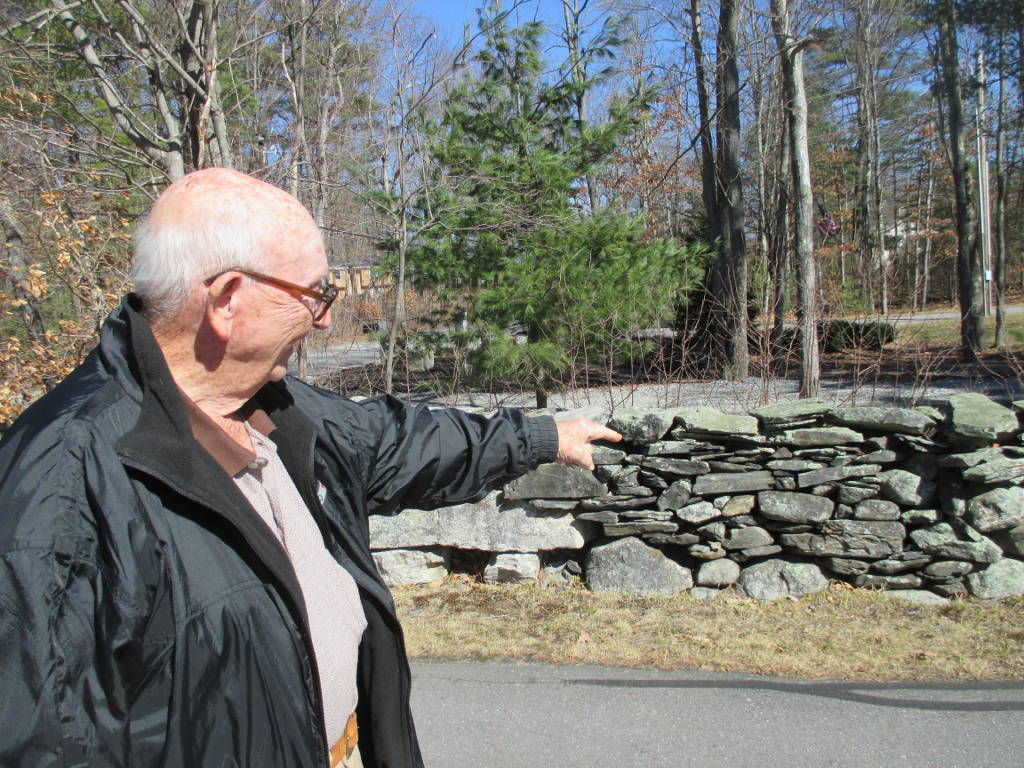 04 lunenburg rock wall