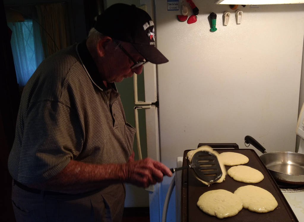 pancakes flipping